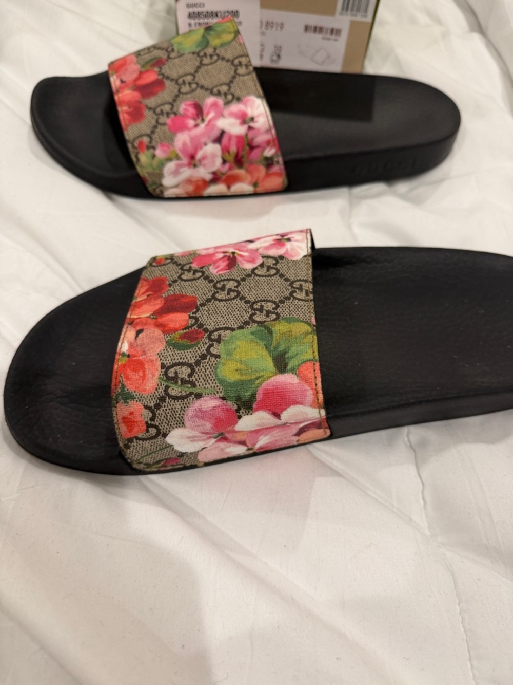 Gucci Floral GG Canvas Slide Sandals in ebony multi color - Picture 7 of 8